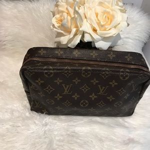 Louis Vuitton Trousse 28